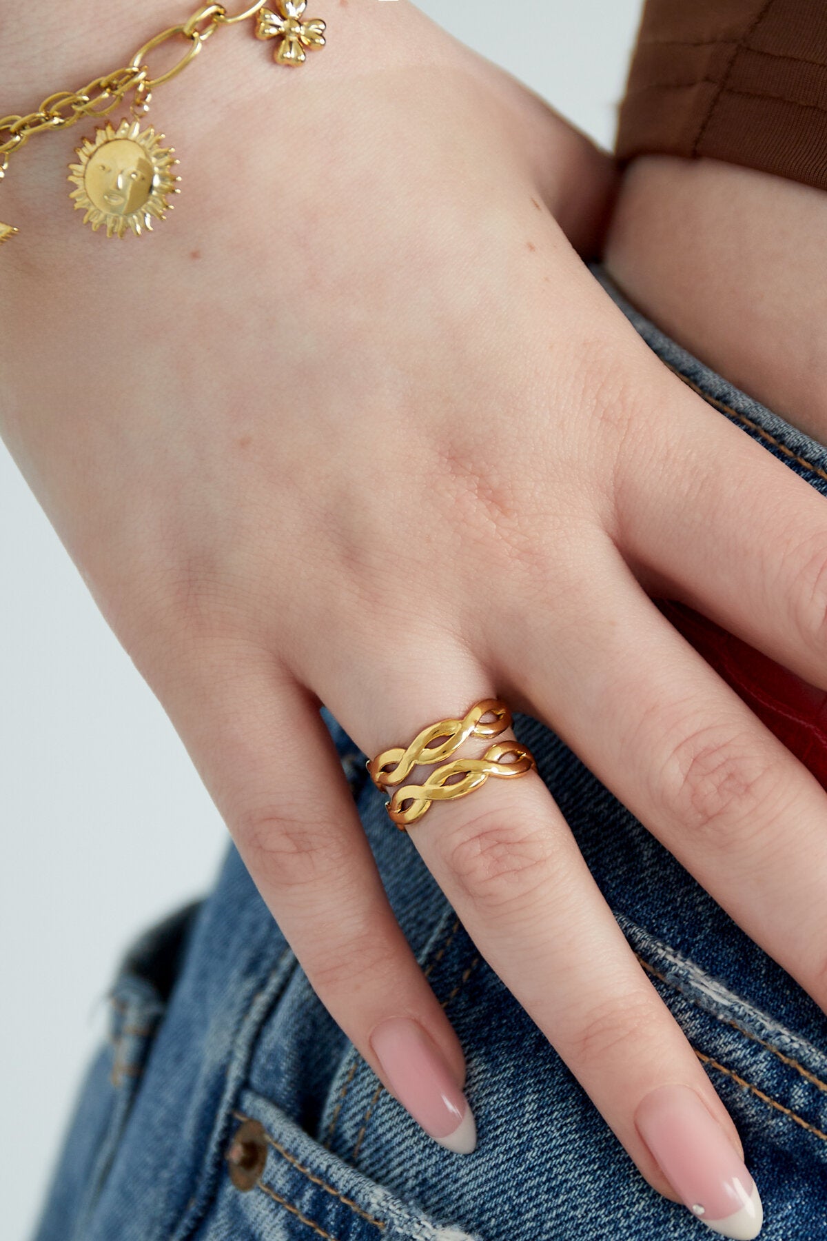 layered swirl ring