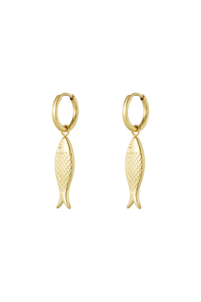 fish charm oorbellen