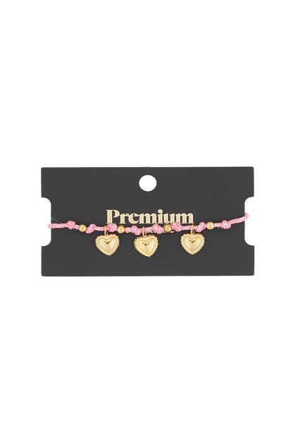 Cozy hearts armband