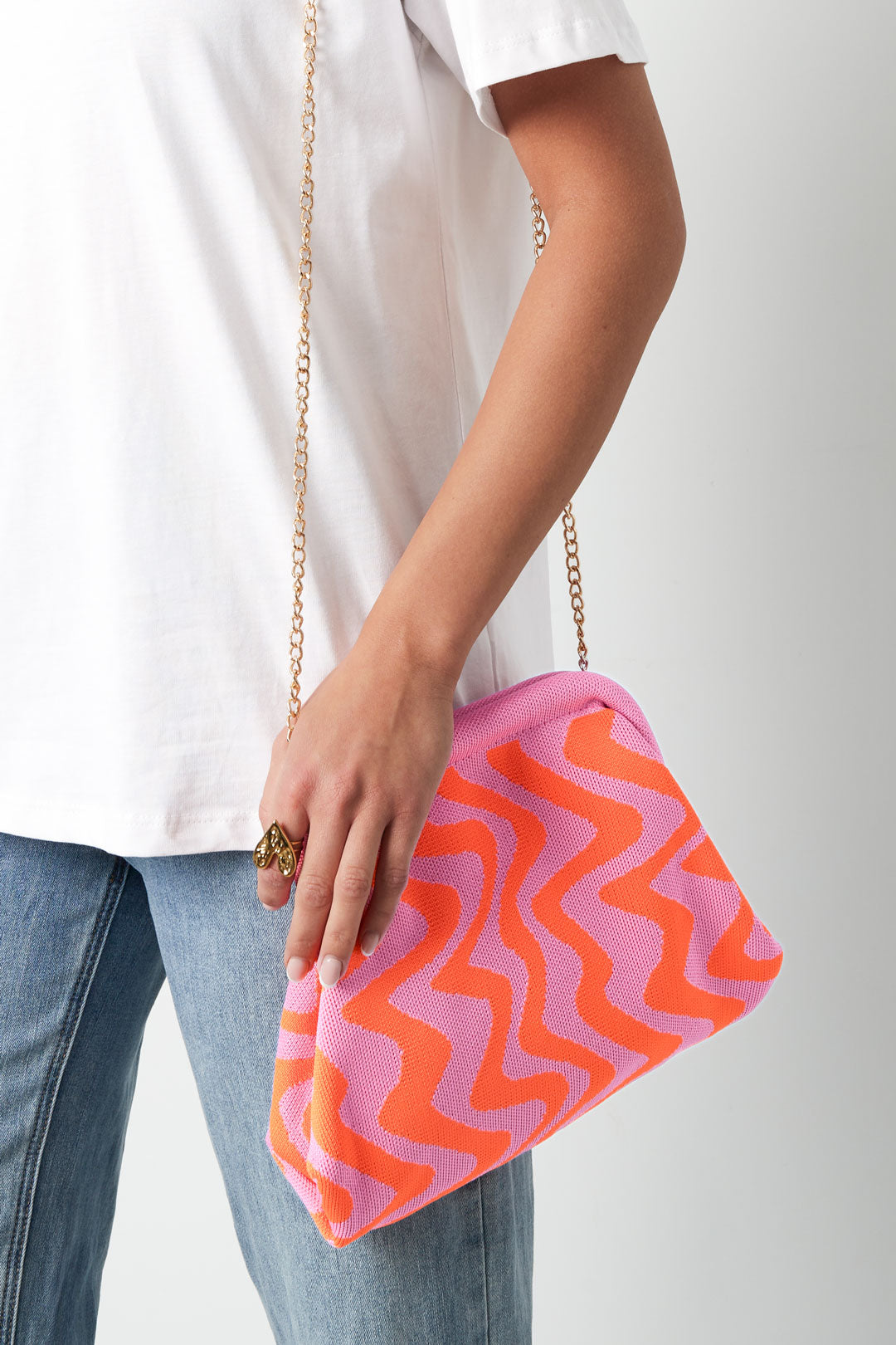 Grafische strandclutch