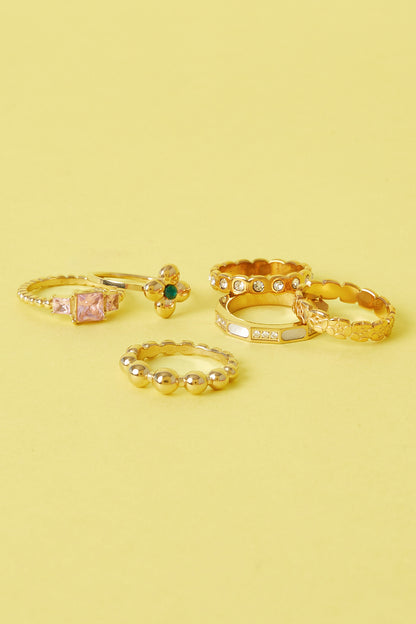 Statement ring met klaver en steentje